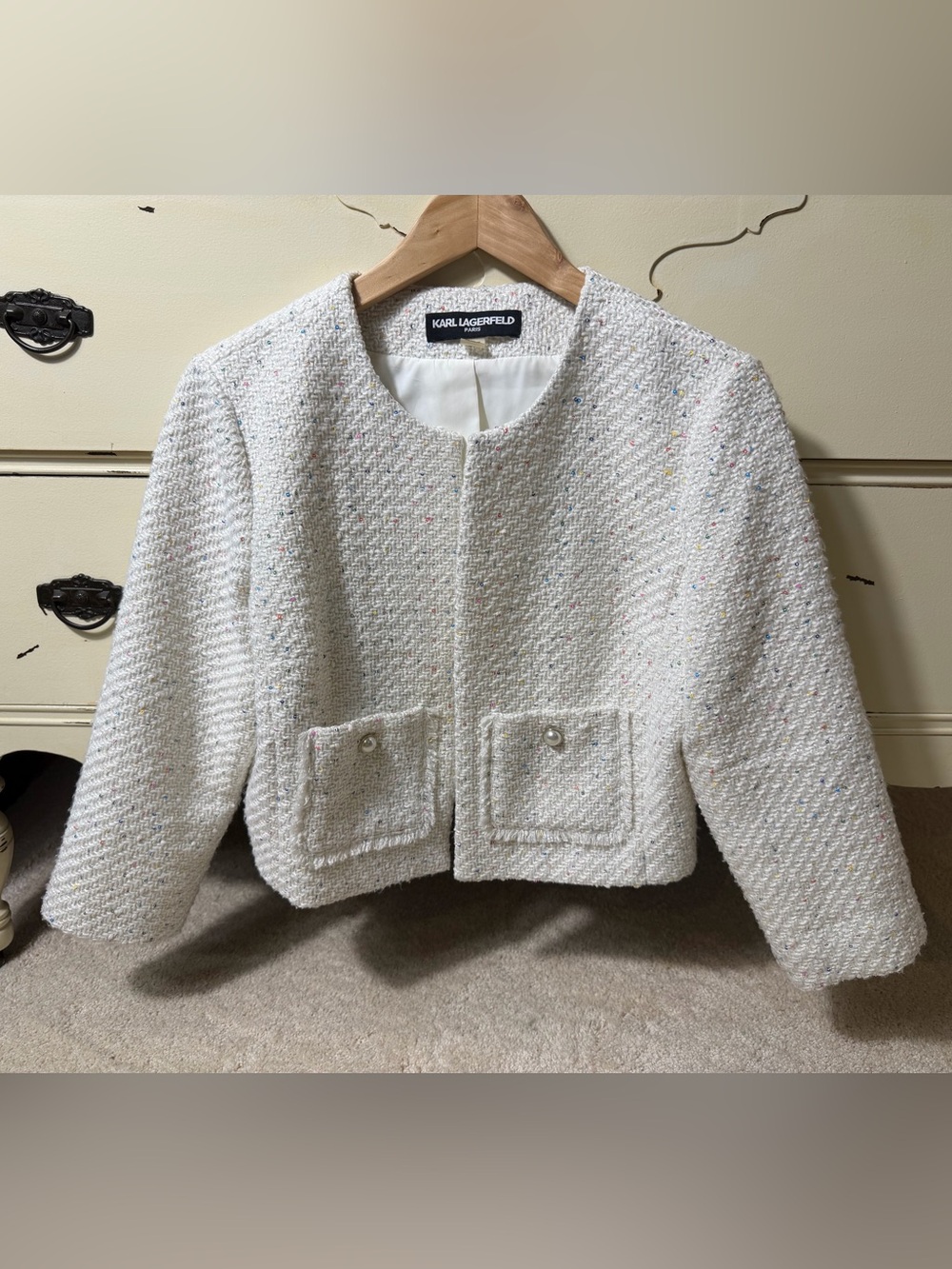 Karl Lagerfeld Short White Open Jacket with Colorful Sequins Size Medium